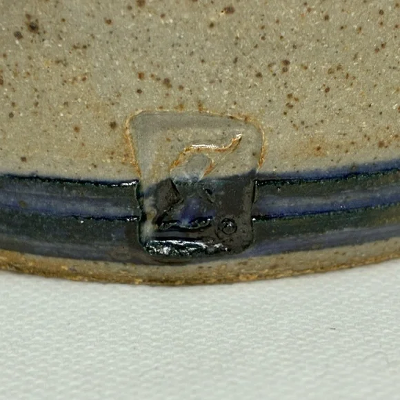 Salt Glazed Pottery Pitcher “Eureka Illinois” 6.5 Inches Stamped And Signed - Picture 3 of 6